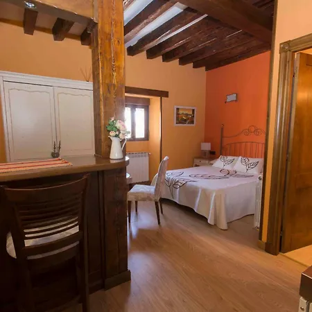 Holiday home Casadelavilla Fuentepinilla